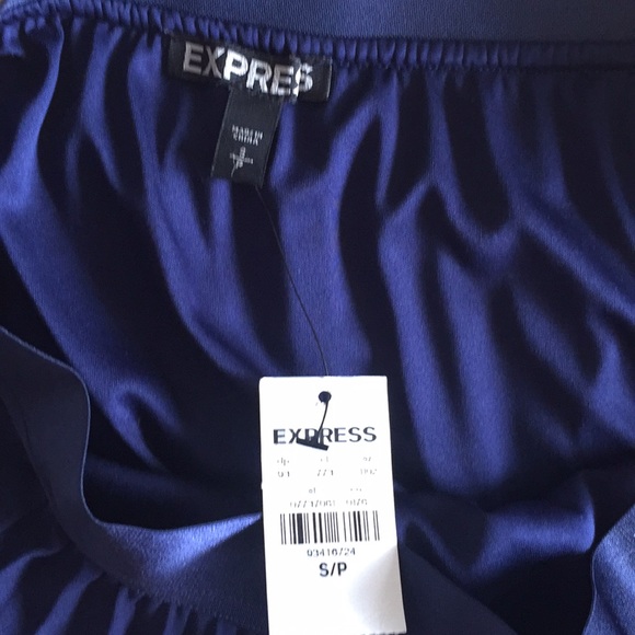 Express plaid Navy skirt - Picture 2 of 3